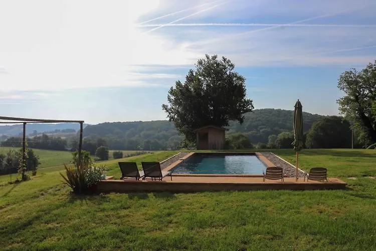 Appartement Chambres D Hotes Puchouaou Chene Sur Le Chemin De Saint Jacques De Compostelle Montesquiou