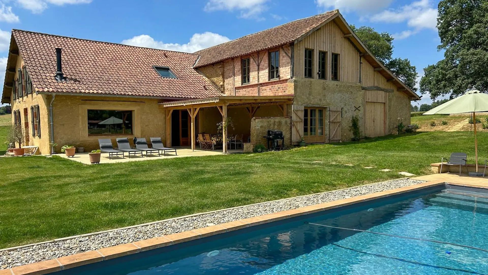 Chambres D Hotes Puchouaou Chene Sur Le Chemin De Saint Jacques De Compostelle Montesquiou